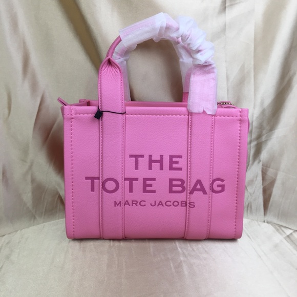 Marc Jacobs Vibrant Pink Tote - Picture 7 of 9